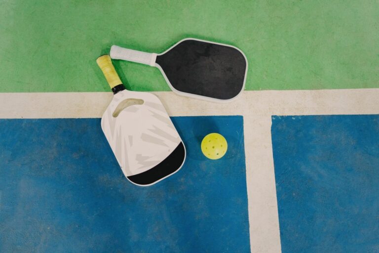 Heights Mentoring client playing pickleball as part of an active, healthy recovery lifestyle in Houston