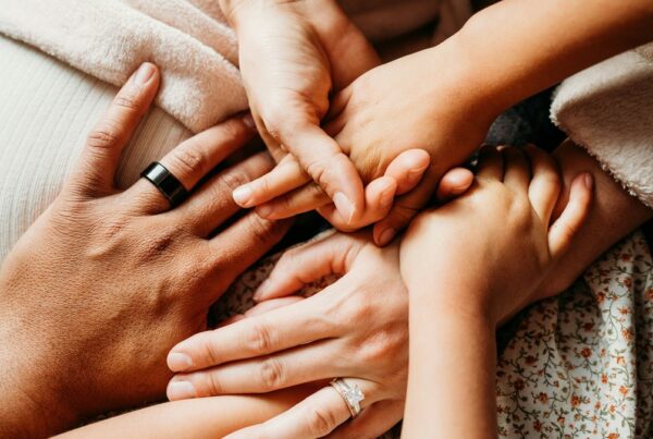 A supportive family conversation about what to do when someone refuses addiction treatment